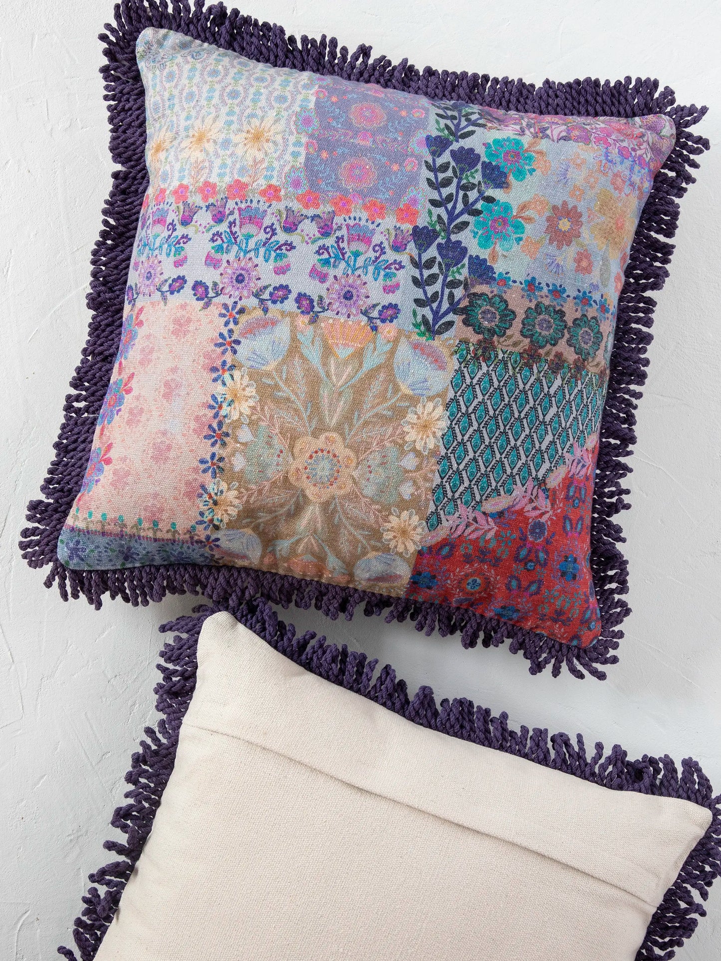 Bungalow Pillow - Mandala Borders Patchwork