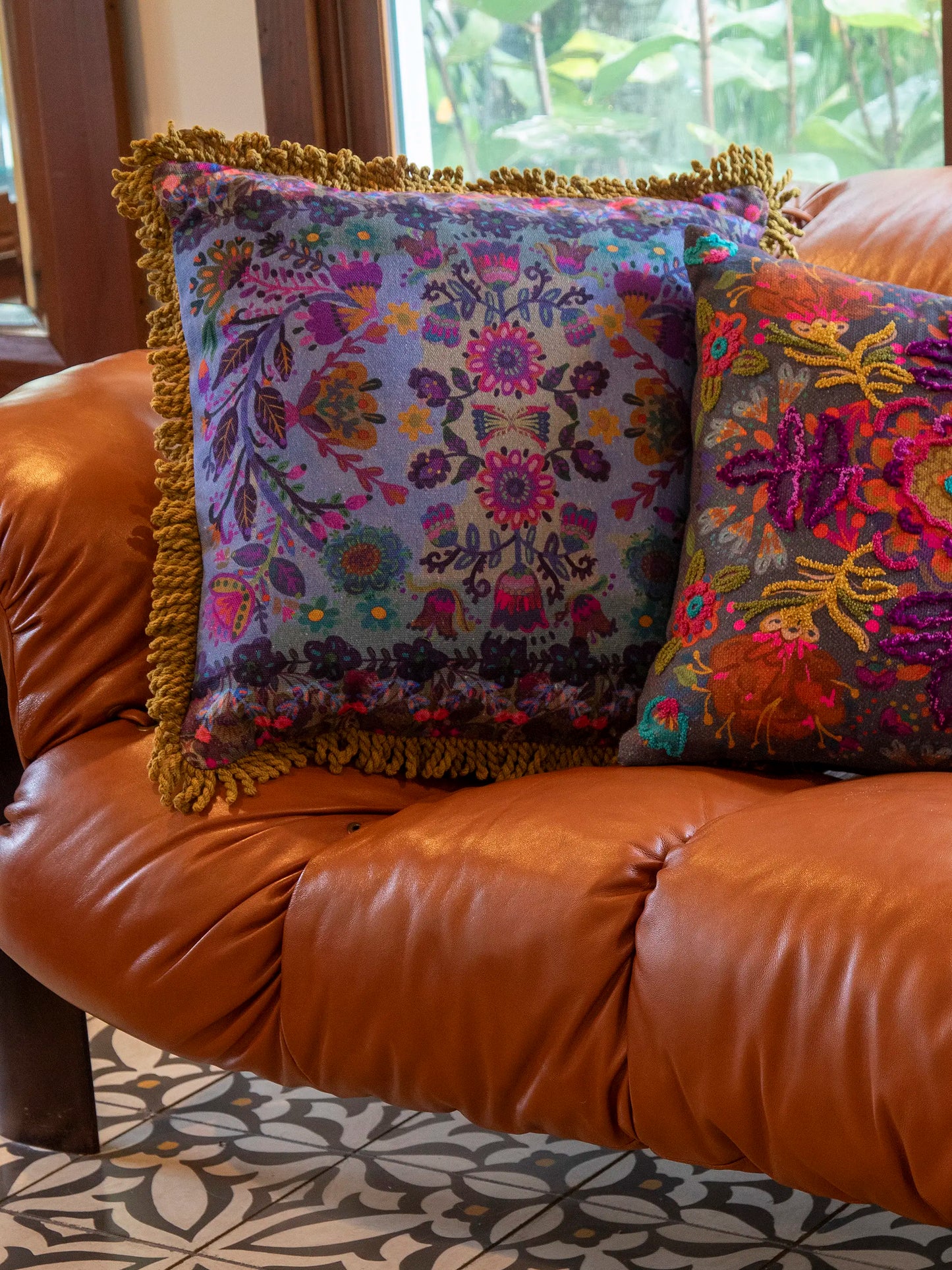 Bungalow Pillow - Border Folk Garden