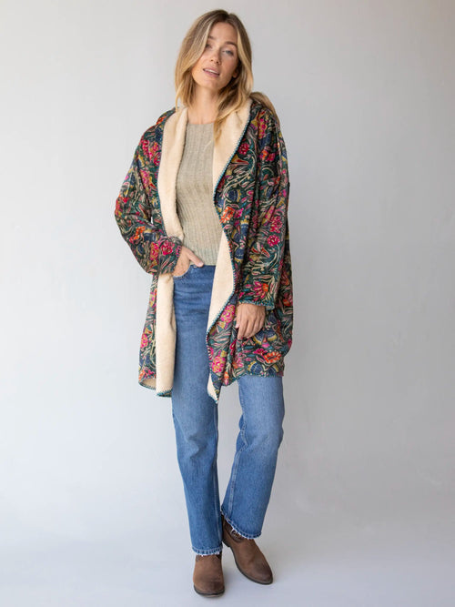 Cozy Blanket Kimono - Green Lined Floral