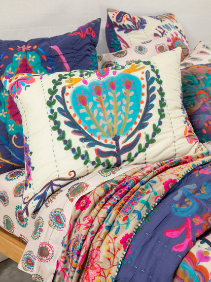 Bungalow Reversible Cotton Quilt - Folklore