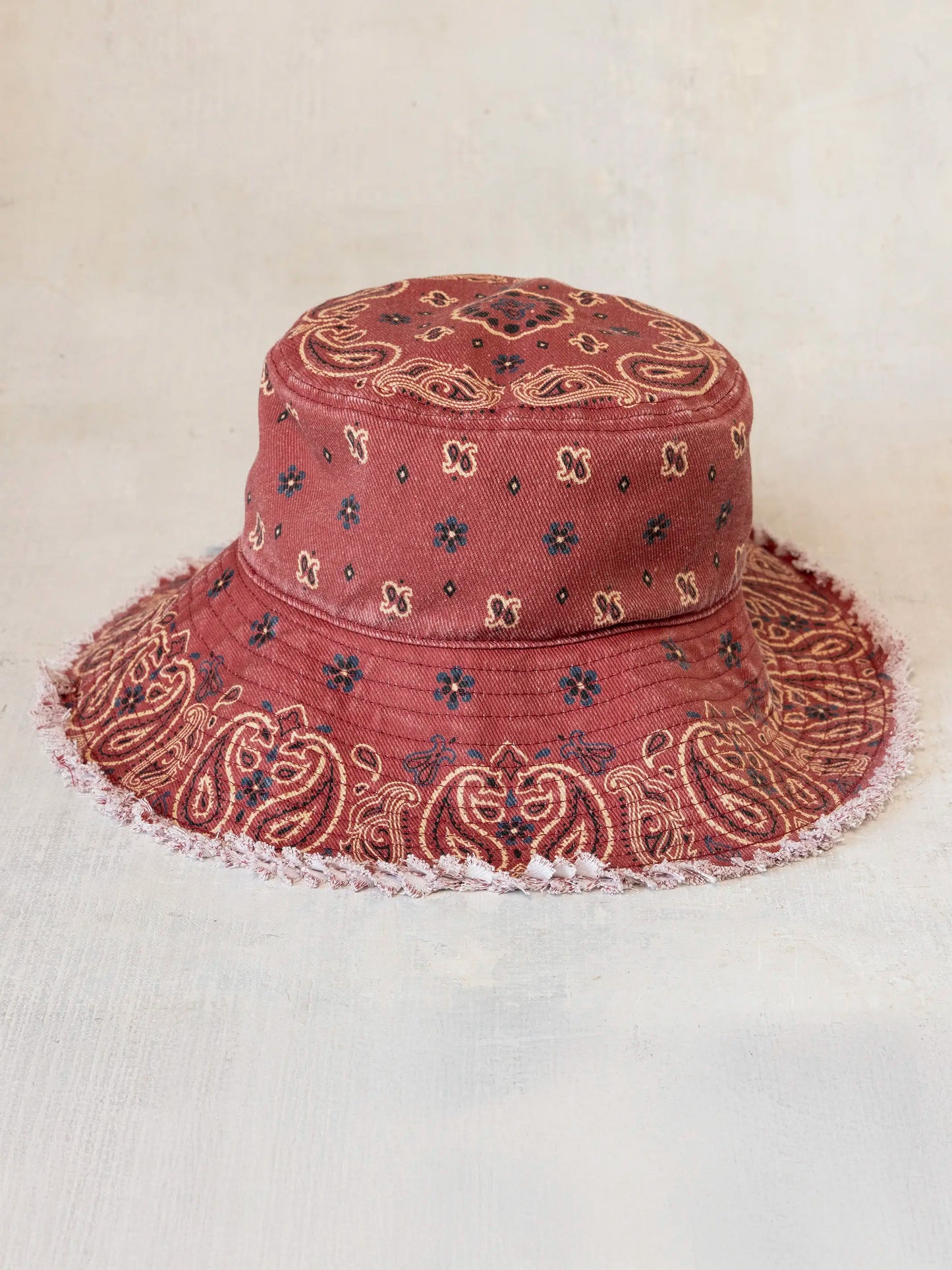 Sandy Days Bucket Hat - Brick Red Bandana