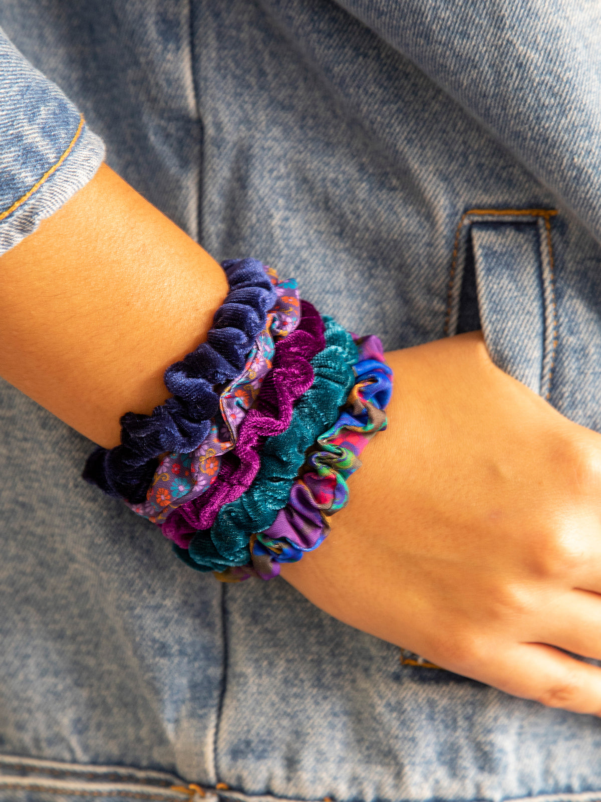 Print and Velvet Scrunchies, Set of 5 - Navy